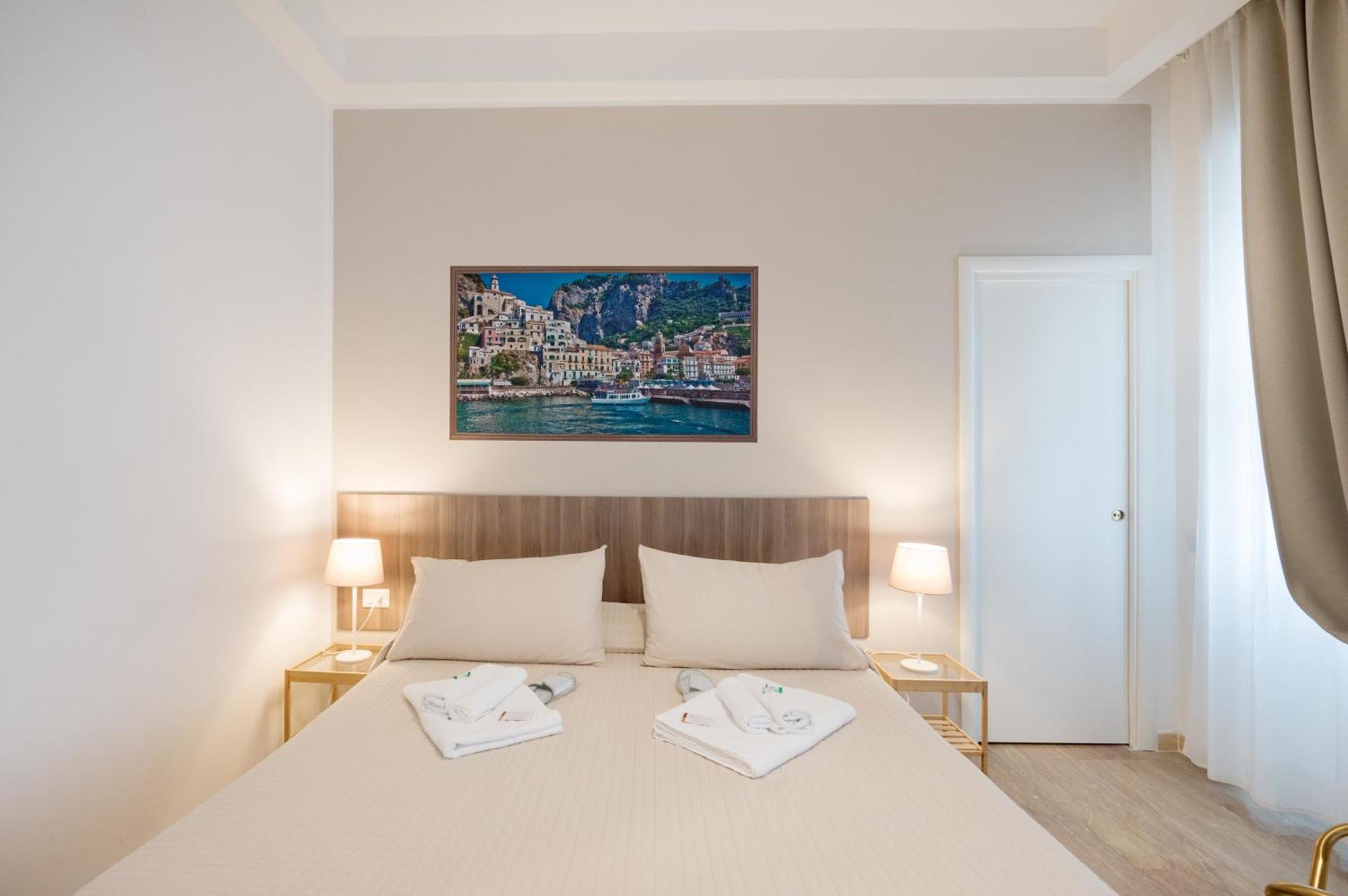 Panoramic Rooms Салерно Екстер'єр фото