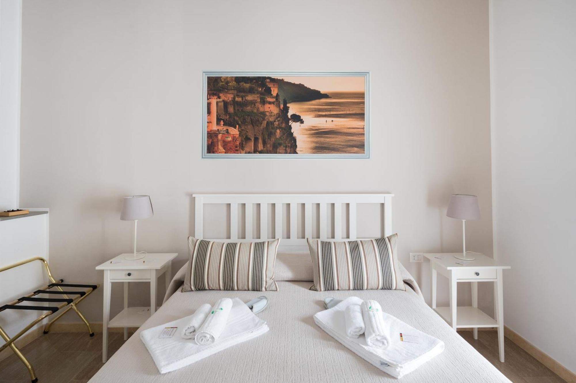 Panoramic Rooms Салерно Екстер'єр фото