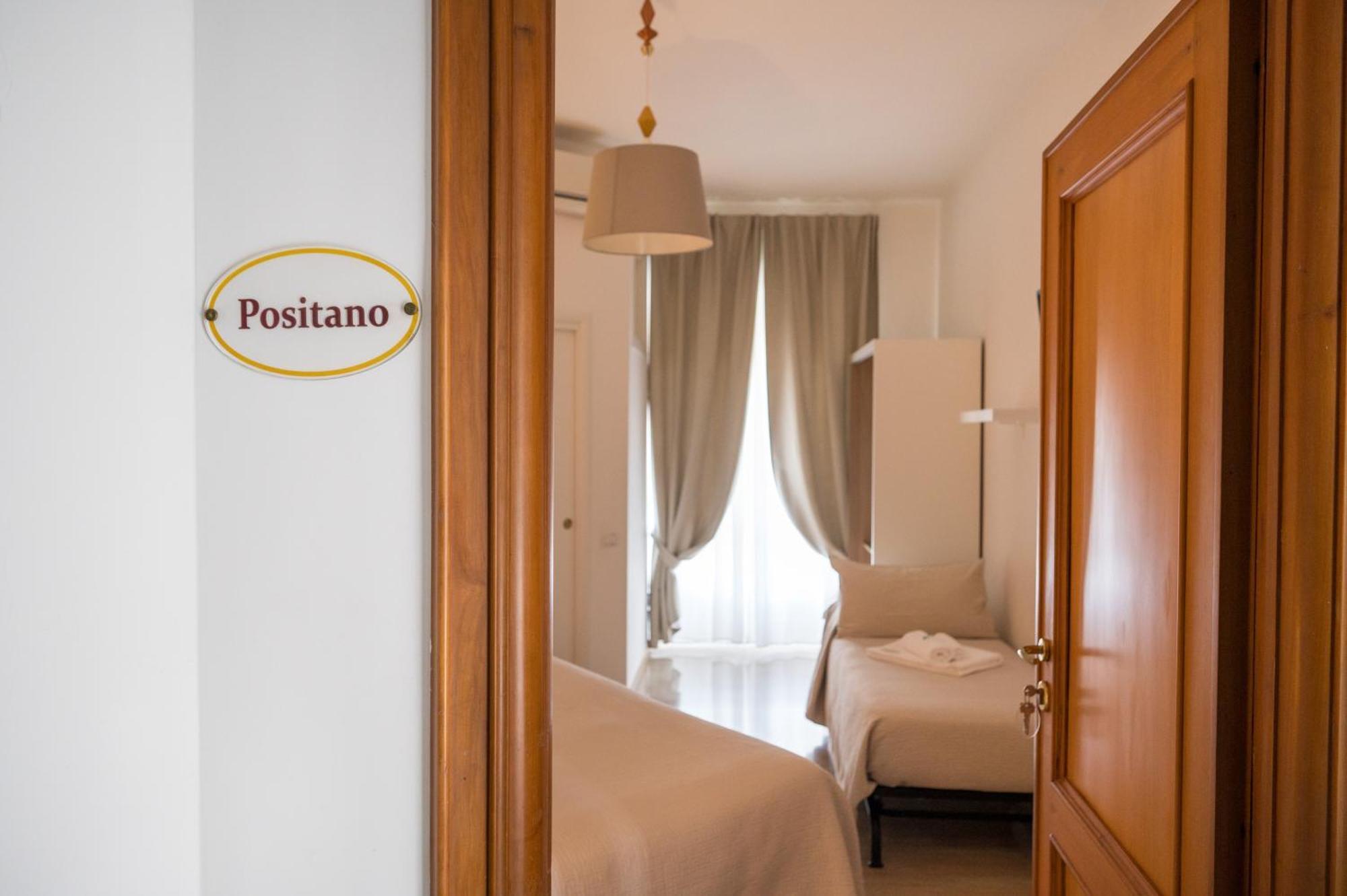 Panoramic Rooms Салерно Екстер'єр фото