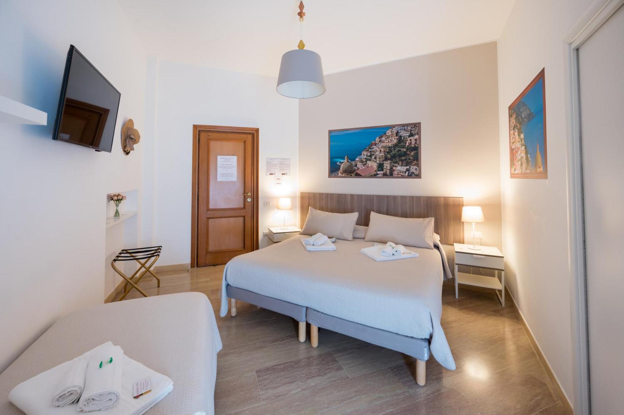 Panoramic Rooms Салерно Екстер'єр фото